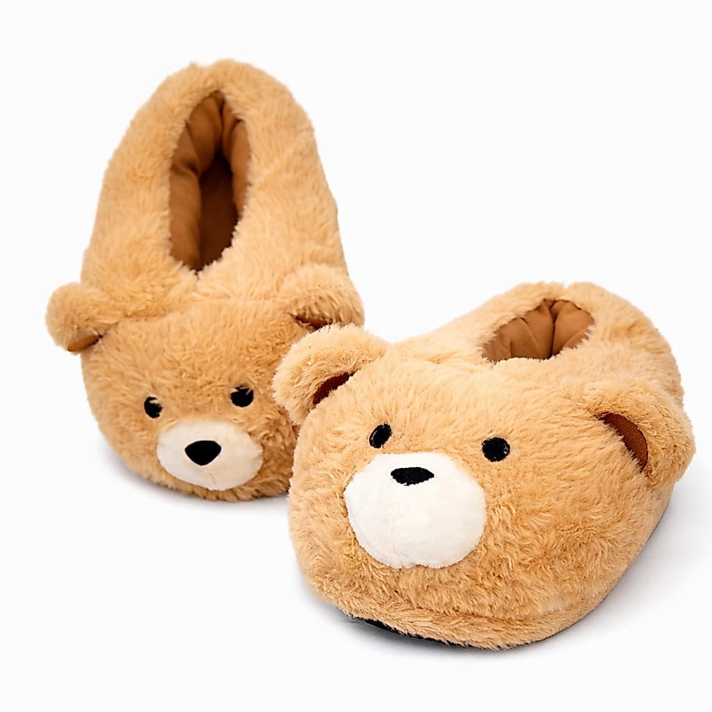 Par de pantufas bege em formato de urso
